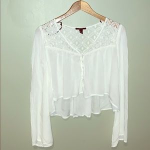 Cropped buttoned up blouse